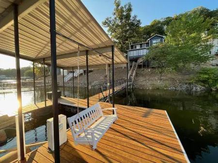 NEW Private retreat, No wake cove