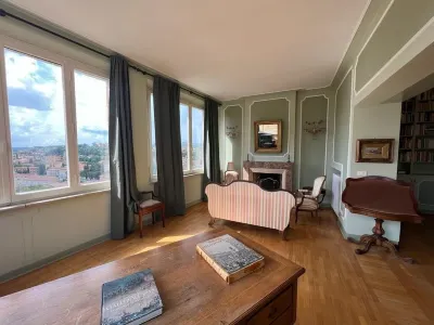 Degli Oddi penthouse in the center in 1600 building a few steps from the cathedral Hotel a 