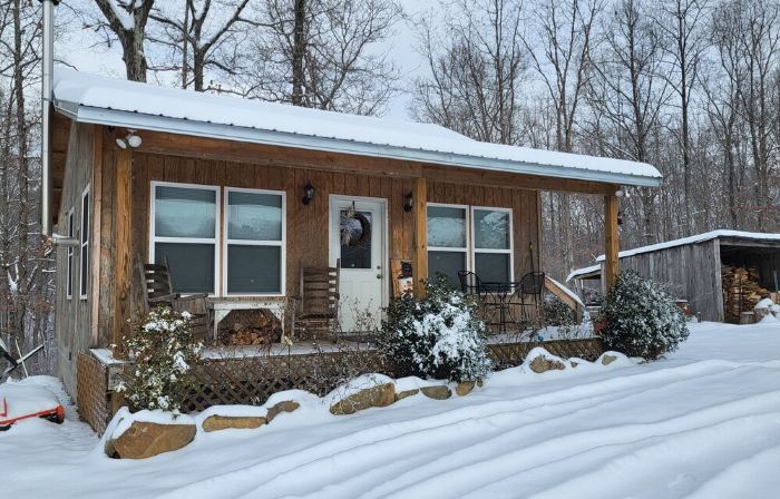 Cozy Cottage on Our Private Lake and 75 Wooded Acres