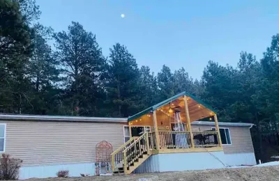 Ridge Trail Lodge Hotels near Full Throttle Saloon