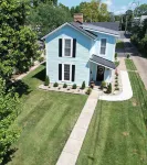 Bourbon on Broadway- 3 King Bed- Downtown Bardstown-Walk Everywhere!!