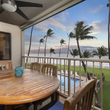 Maalaea Kai 307 Maui Prime Oceanfront King Beds w/ ensuiteDedicated Workspace