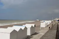 Bright cottage with terrace and garden ideal for visiting the region