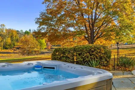 Lux Escape w/ Pool, Hot Tub & Sprawling Great Room - Built for XL Groups!