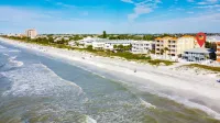 Stunning Beachfront Condo w/Gorgeous Sunsets!
