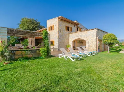 rural house in inca mallorca in the center of the island