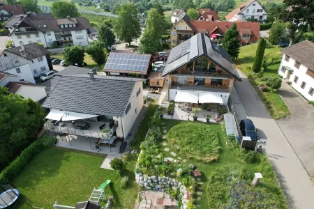 TANTE IDA'S Suite with unique lake and mountain views