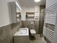 Modern & Cozy Vacation Apartment with Large Terrace and View of the Castle