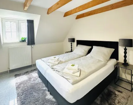 First class house close to the beach, fenced garden 8 adults + children Отели в г. Фрисландия