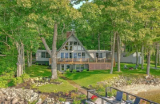 The Great Escape - Picturesque Sebago Lake
