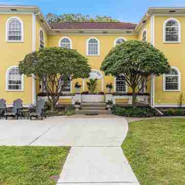 4 BR 3 BA for 12 - steps to North Beach, walk to Downtown, off-street parking! Hotel Exterior