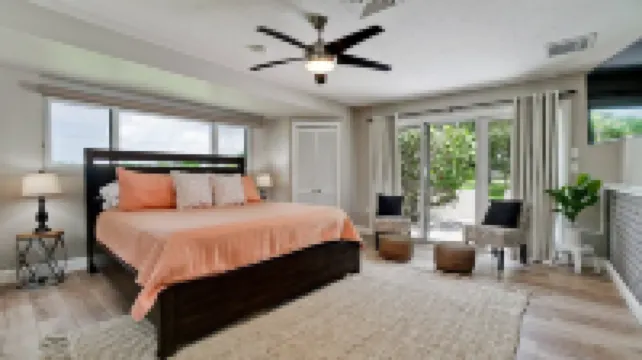 Heated Pool + Game Room + Sleeps 12 +12 Min Beach