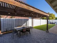 Downtown Gilbert Family Home - Pool, Games + Pet Friendly! Hoteles en Gilbert