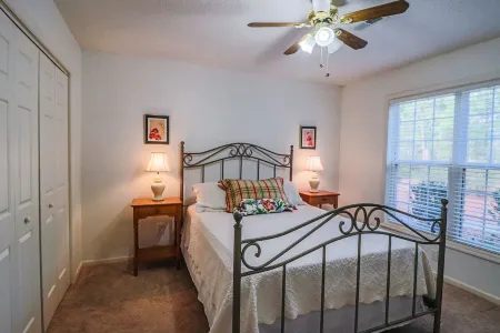 The Chatham House-Pinehurst.....