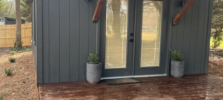 Serene & Cozy Bungalow with 1 bedroom and WiFi, AC in peaceful Kernersville Ξενοδοχεία στην πόλη Forsyth County