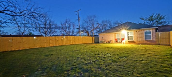 4 Bedroom-2 King Beds GREAT location, minutes to AT&T Stadium and DFW Airport! Отели в г. Юлесс