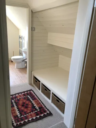 AWARD WINNING Shining Star on the Historic Cartway with River Views