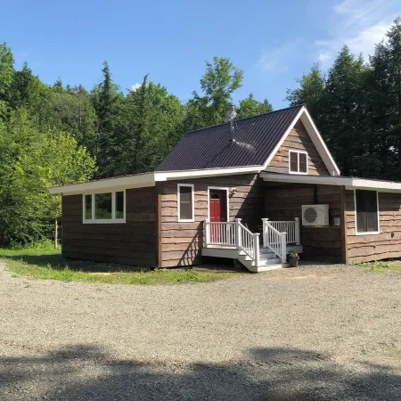 Lovely, Secluded Cabin in Vermont's "Land of Lakes and Ponds"