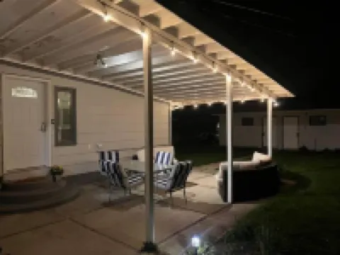 Quaint Downtown Studio 4 blocks off Main
