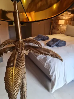 The Undercroft - Luxury studio in heart of Frome. Hotels in 
