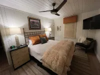 Renovated Highland’s cottage - private and 3 minutes from downtown!