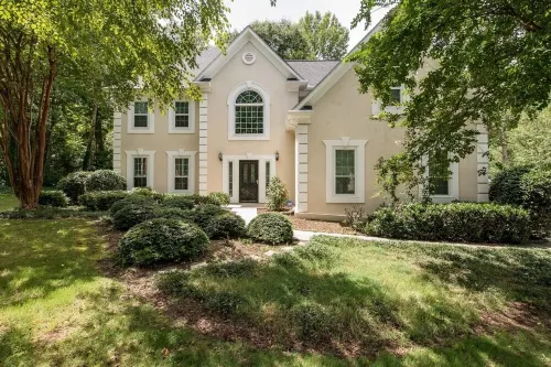 NEW Southern Charm ATL 4 Bdr/3 Bath Executive Home Hotel di Norcross