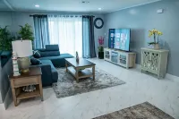 2000 sq ft, 3 bed 3 bath & large game room