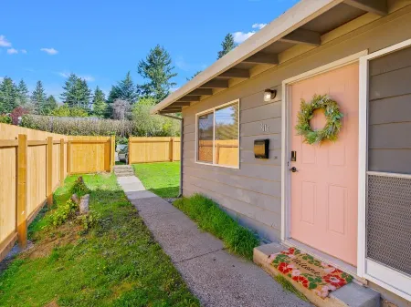 Casa Tropical Jungle in the Couve close to DT Отели рядом с достопримечательностью «Interstate Bridge»