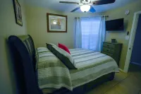 TX Canyon Lake Condo w Great View, Pool, Boat & Trailer Parking