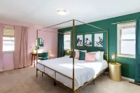 Sage&Bloom - 2000 sqft, 3 King Beds, Pool Table, Big Yard, Close to EXPO Hotels in South Tulsa - Woodland Hills