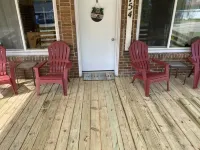 Brown Bear Station of Otter Lake-Take it easy at this unique & tranquil retreat