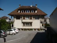 Apartment, sleeps 4, near the spa and lake, Thonon-les-Bains Hotels near Capitainerie