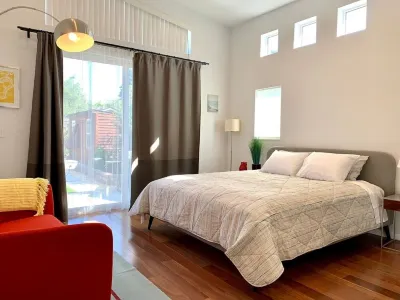 Newly remodeled spacious 2bed/2bath with backyard in Willow Glen Hotels near Santa Teresa County Park