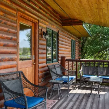 Paradise Ranch: 2 Cabins Great for Families, Wedding Guests, Montana Adventurers