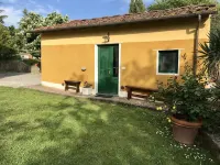 Casina MeMe in Tuscany Hotels in Pescia