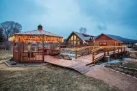 Mountain Cabin on River with Hot Tub & an Island