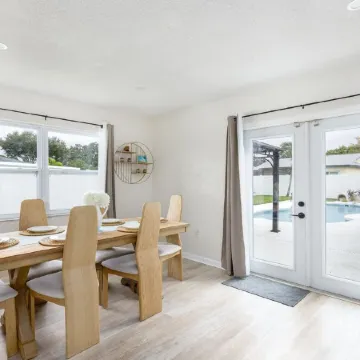 Heated Safe Family Pet Friendly Pool Home Near the Beaches Sleeps 12 Fire Pit