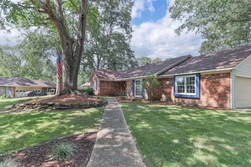 4 Bedroom Retreat — Close to Ft Benning: Modern, Cozy, and Mins to Everything! - 4-نجوم