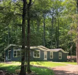 Blue House by the Bay - Spacious New Home on 1+ Acre Scenic Wooded Lot