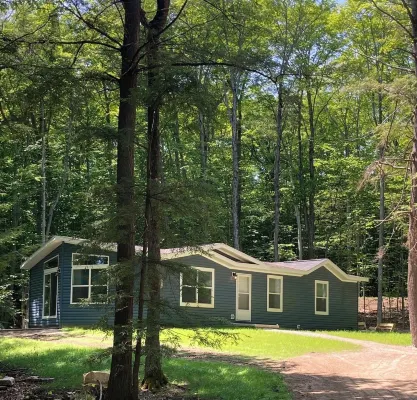 Blue House by the Bay - Spacious New Home on 1+ Acre Scenic Wooded Lot Hotels in Liberty Grove