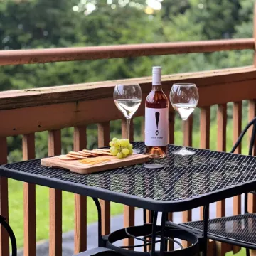 5 min walk to village and slopes! Peaceful 3 BR 2 Bath retreat