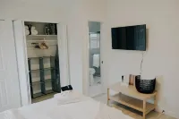 Brand New & Renovated Home in Jax, 15 Min to Mayo Clinic, 13 Min to Beach