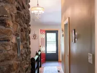 Private Brookside Getaway Hoteles en Plymouth