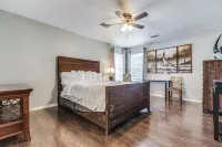 3 bedrooms & 2 full bath beautiful single family home