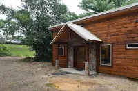 Coffee & Bamboo On Highway 259 within walking distance of restaurants - Feriehus