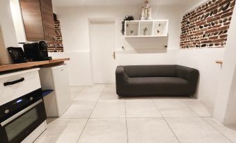 Authentic Toulousain - T4 Chalets - Hypercentre - Near Train Station
