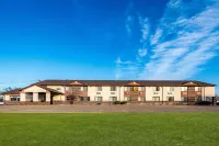 Super 8 by Wyndham Oelwein Hotels in Fayette County