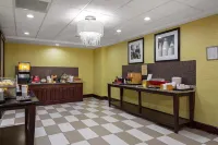亞特蘭大費爾本歡朋酒店 - 早餐