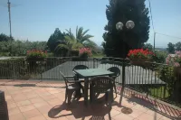 Nunziata: "Villa Dei Lemons" House / Villa between the sea and Mount Etna