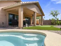 Western vibe 3 BR home with heated pool and sauna - 프라이빗 풀
